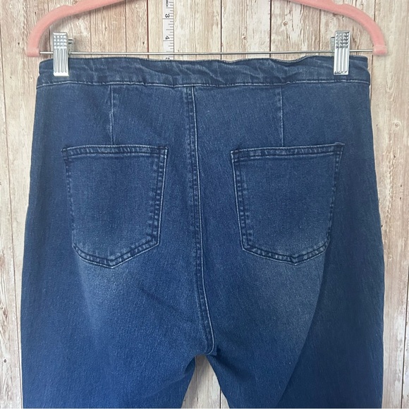Banjul Blue Flare Wide Leg Jeans with Raw Hem - Picture 7 of 11